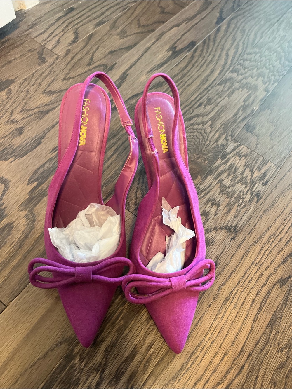 Fashion Nova Fuchsia Pointed Toe Slingback Flats with Bow